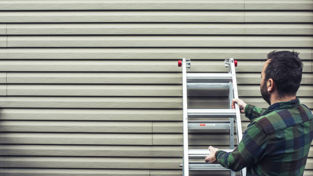 How To Choose The Right Materials for Your Siding Installation in 'Booker, TX